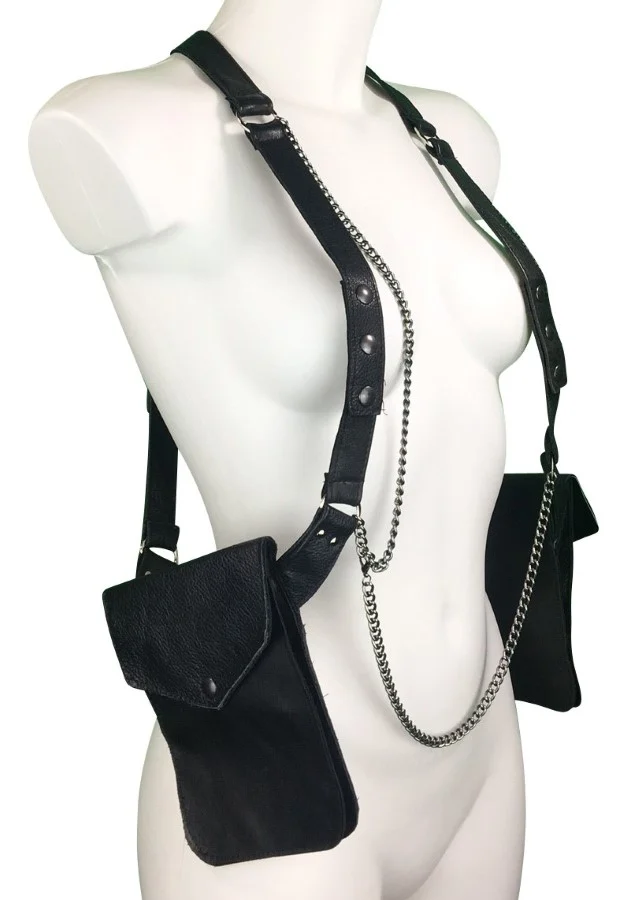 Superman structured Italian leather shoulder bag with chain strap and buttons – view 6