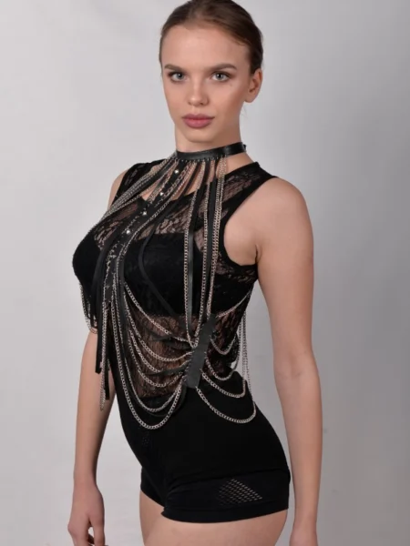 Hong Kong handmade leather chain top with vertical chain grid