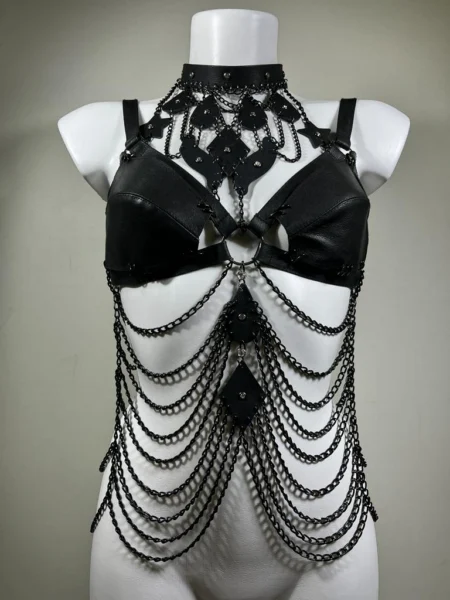 Space handmade leather collar top with dense chain rows
