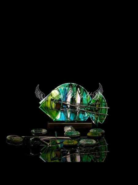 Snapper glass fish in emerald green, hand painted upright sculpture