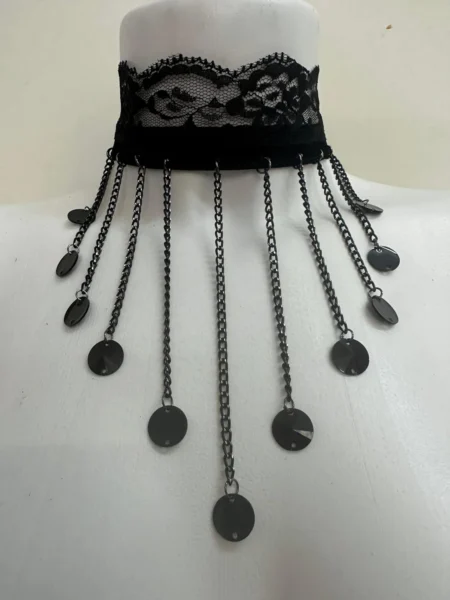 Lacrima Royale Noir black lace choker with velvet details and jet-black teardrop chains