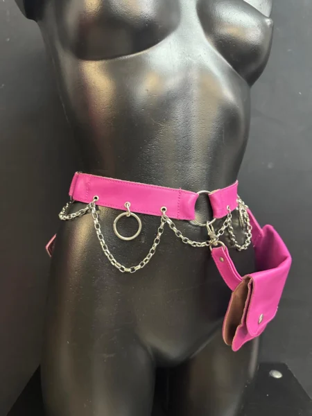 Vivid pink leather belt bag with silver chains, rings and detachable pouch – view 2