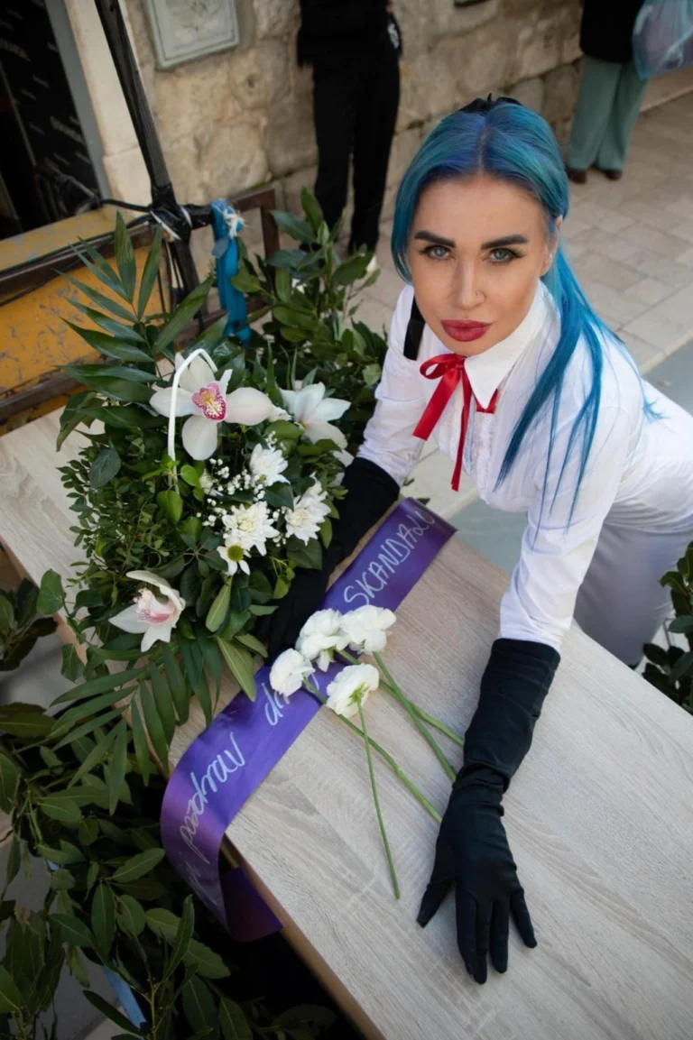 The Funeral of Skandal, performance by Olja Einfalt, Split 2023 (8/9)
