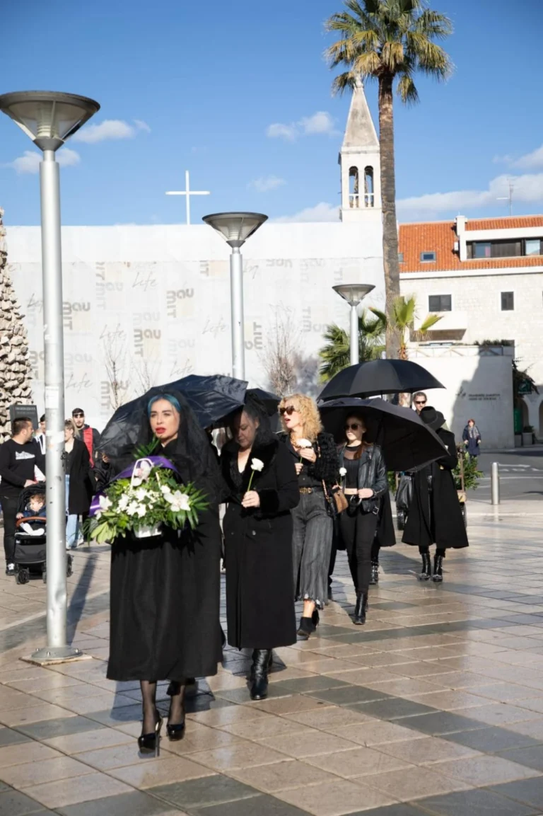 The Funeral of Skandal, performance by Olja Einfalt, Split 2023 (9/9)